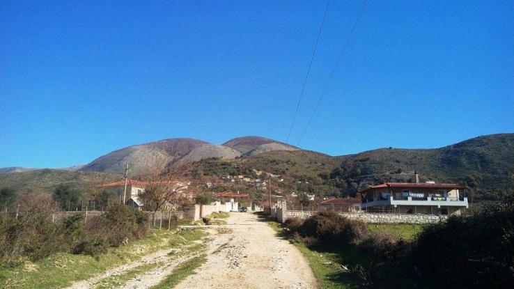 Αλβανοί «αγάδες» επικαλούμενοι φιρμάνια από την… Τουρκοκρατία διεκδικούν περιουσίες Ελλήνων
